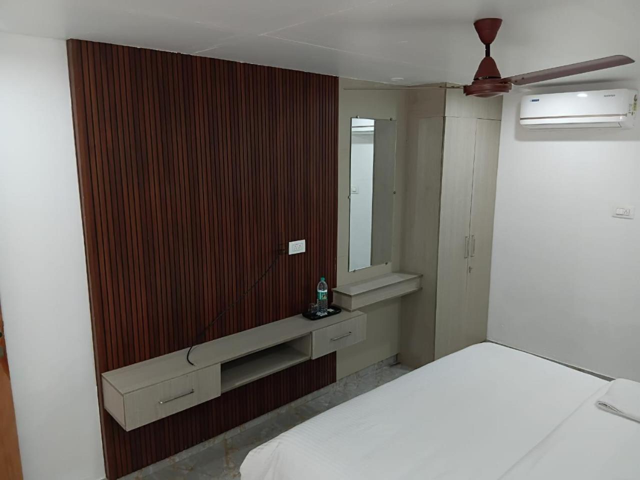 Grand Sangeetham Inn Tiruchchendūr 外观 照片
