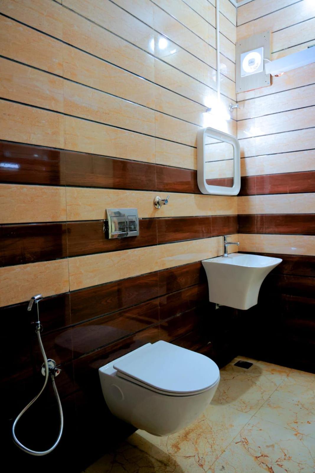 Grand Sangeetham Inn Tiruchchendūr 外观 照片