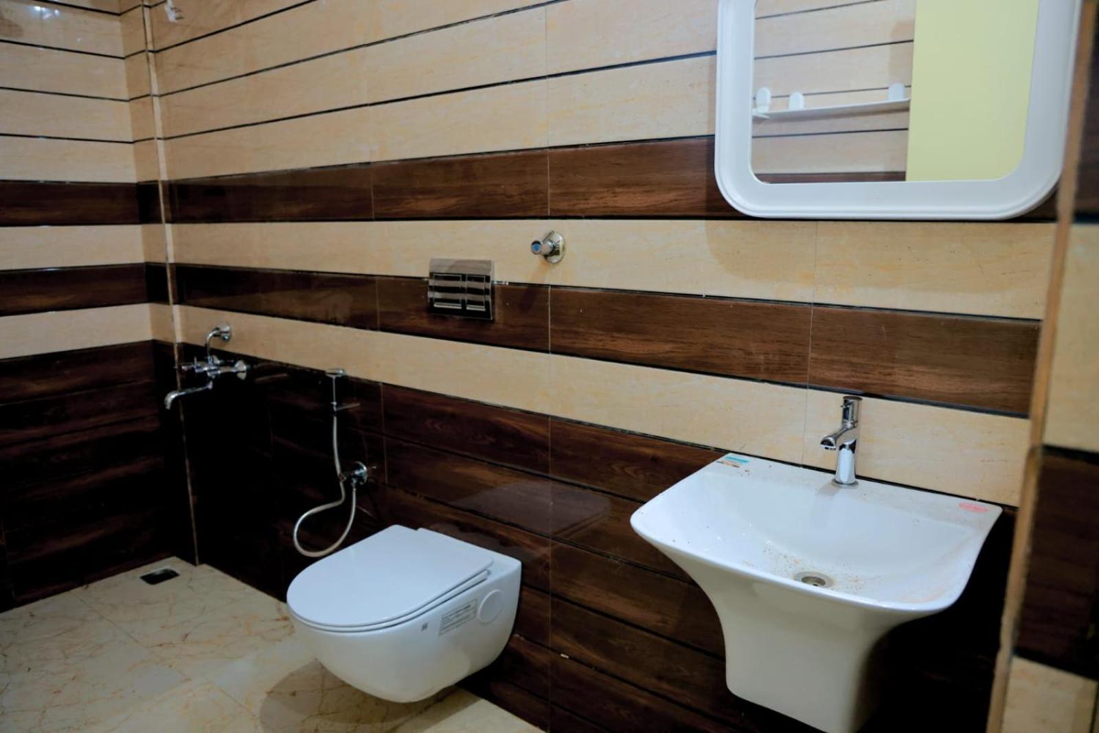 Grand Sangeetham Inn Tiruchchendūr 外观 照片