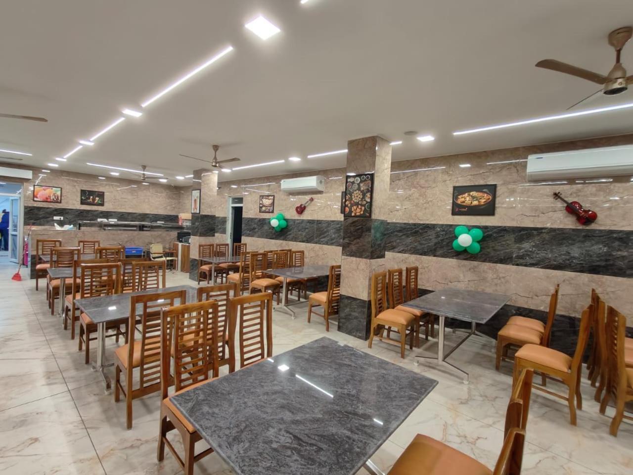 Grand Sangeetham Inn Tiruchchendūr 外观 照片
